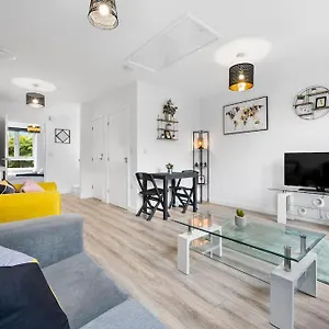  Apartment Fantastic Near Centre! United Kingdom