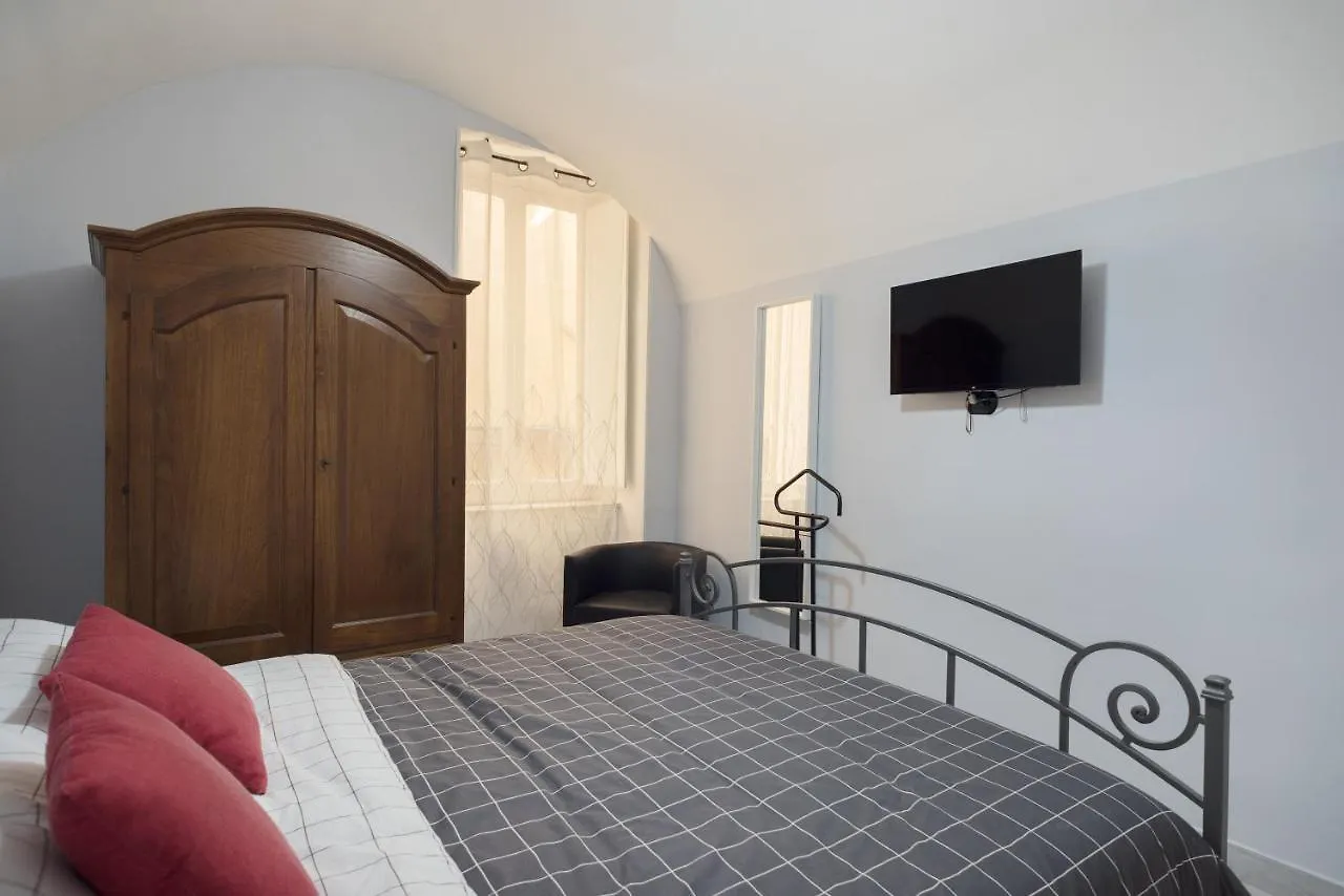 Residenza Beccadelli Apartment Naples Italy